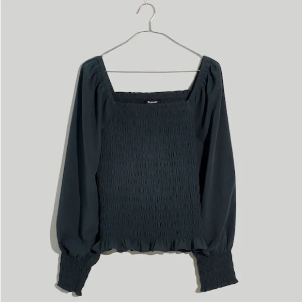 Madewell Lucie Bubble Sleeve Smocked Top in Dark Green